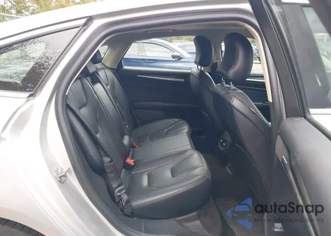 2019 Ford Fusion Hybrid Titanium from USA, damaged, VIN 3FA6P0RU4KR259840